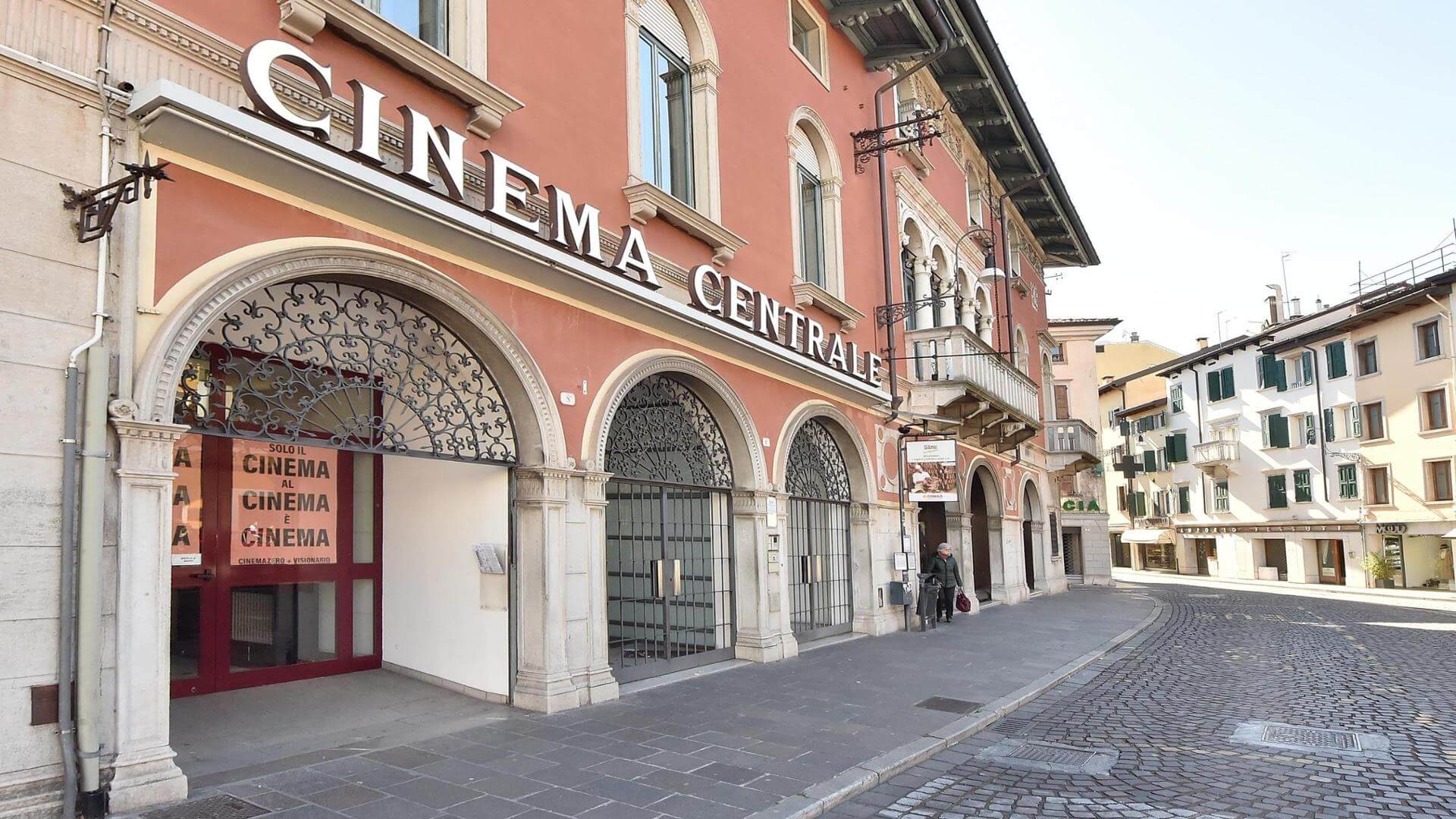 Featured image for “Il Cinema Centrale di Udine riapre. Determinante l’intervento di AGIS.”